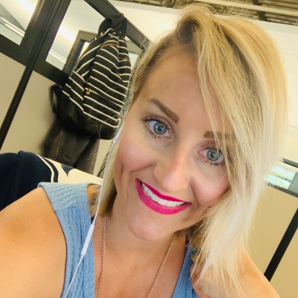 Meet your Posher, Lindsey